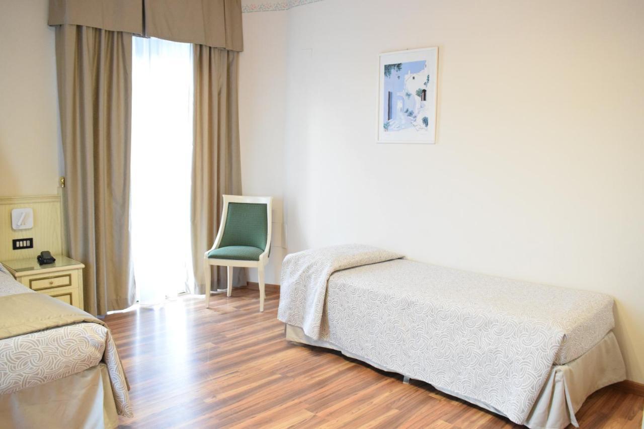 Hotel Carlton Lido di Jesolo Zewnętrze zdjęcie