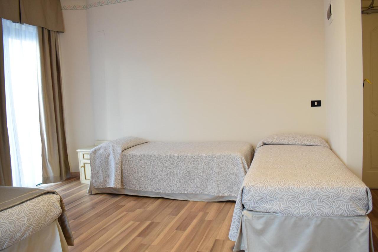 Hotel Carlton Lido di Jesolo Zewnętrze zdjęcie